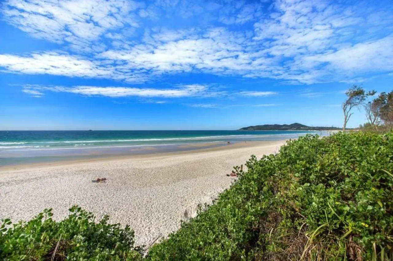 Kendall Beach Apartments 5 - Belongil Beach Byron Bay
